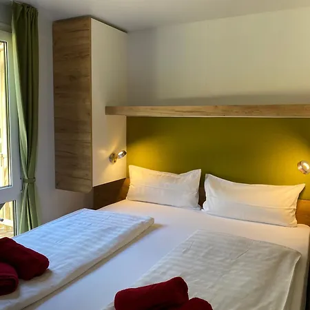 Glamping Rio Vantone Luxury tent Crone