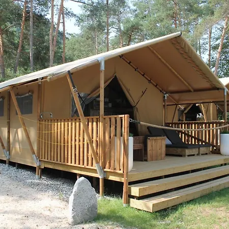 Glamping Rio Vantone 假日公园